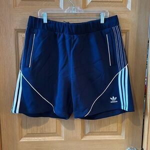 Adidas SST FLEECE SHORTS